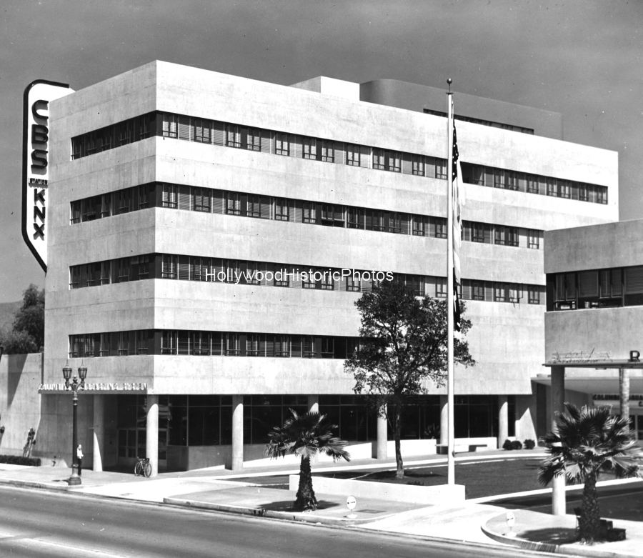 CBS KNX 1939 1 Columbia Square.jpg